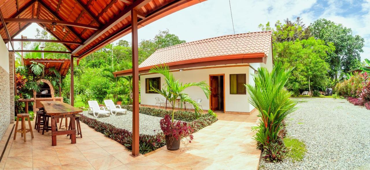 Casa Blossom - Beach Paradise Retreat, Fully Equipped, Holiday Home Puerto Viejo de Talamanca Exterior photo